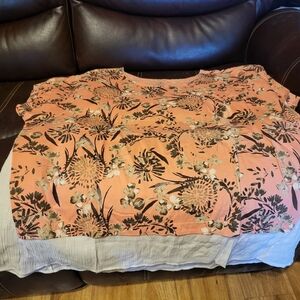 Women's Plus Top